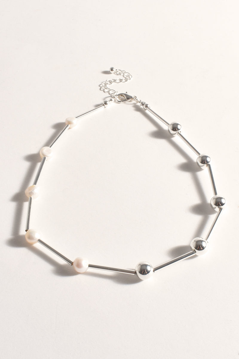 Ball Pearl Half Half Short Necklace