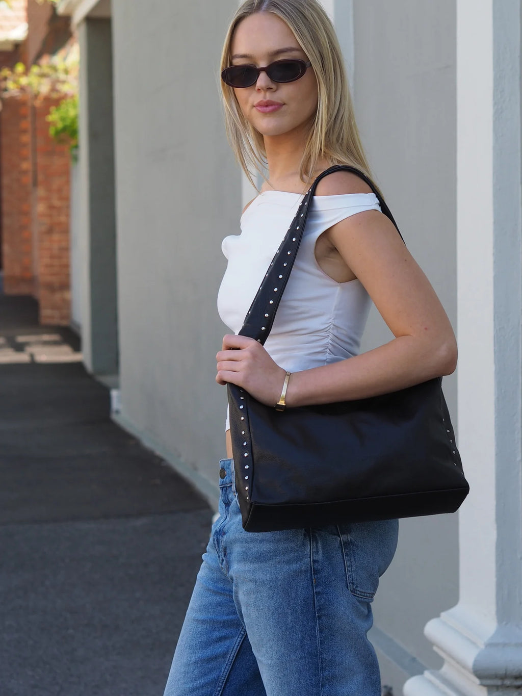 Blondie Hobo | Black