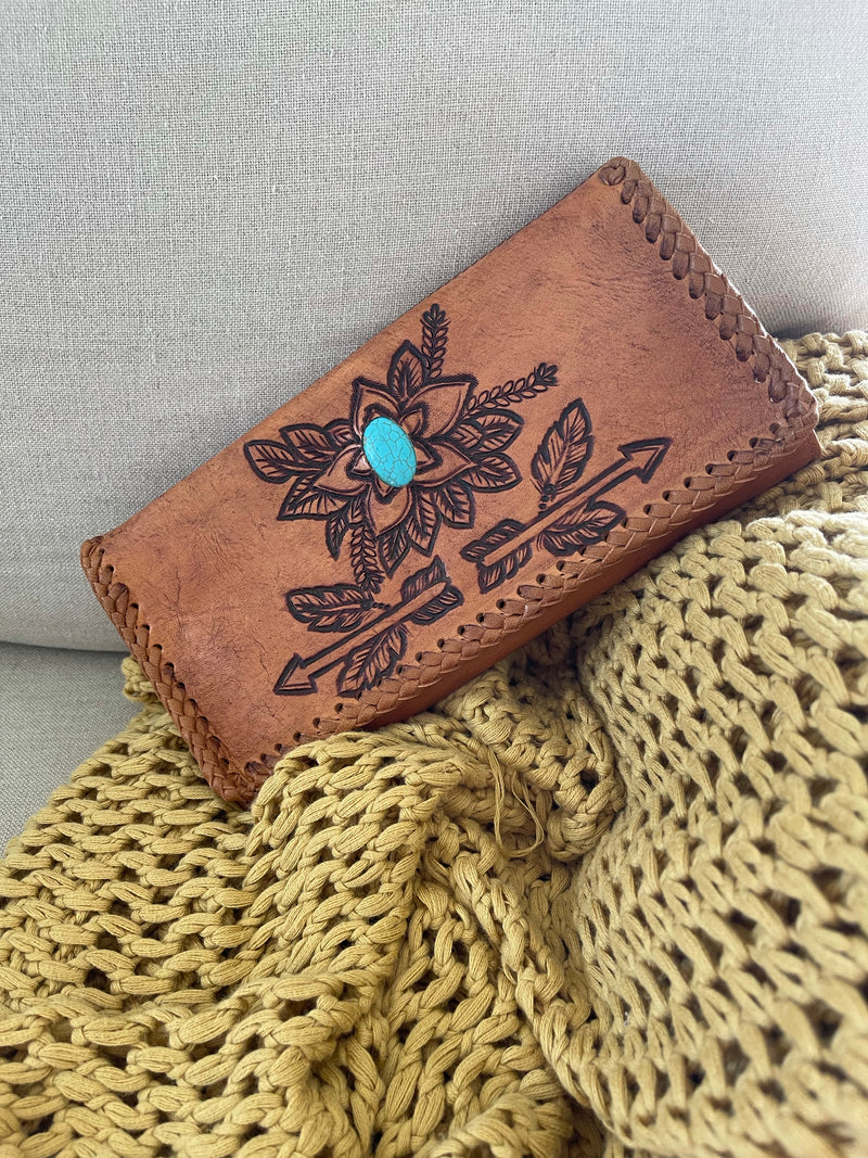 Free Spirit Clutch